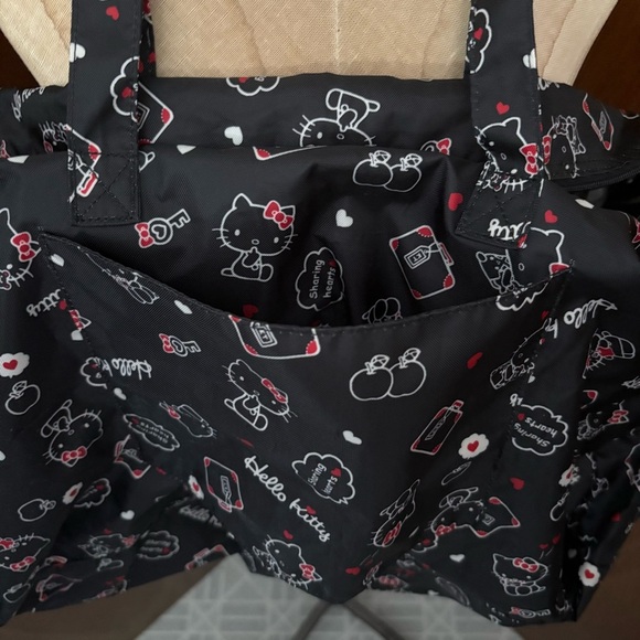 HELLO KITTY Black Foldable Travel Duffle Bag w/ Luggage Handle Sleeve - Picture 7 of 13